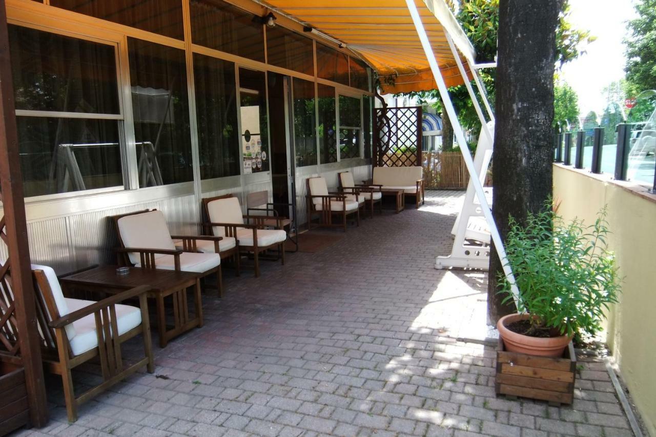 Albergo Villalma 里米尼 外观 照片