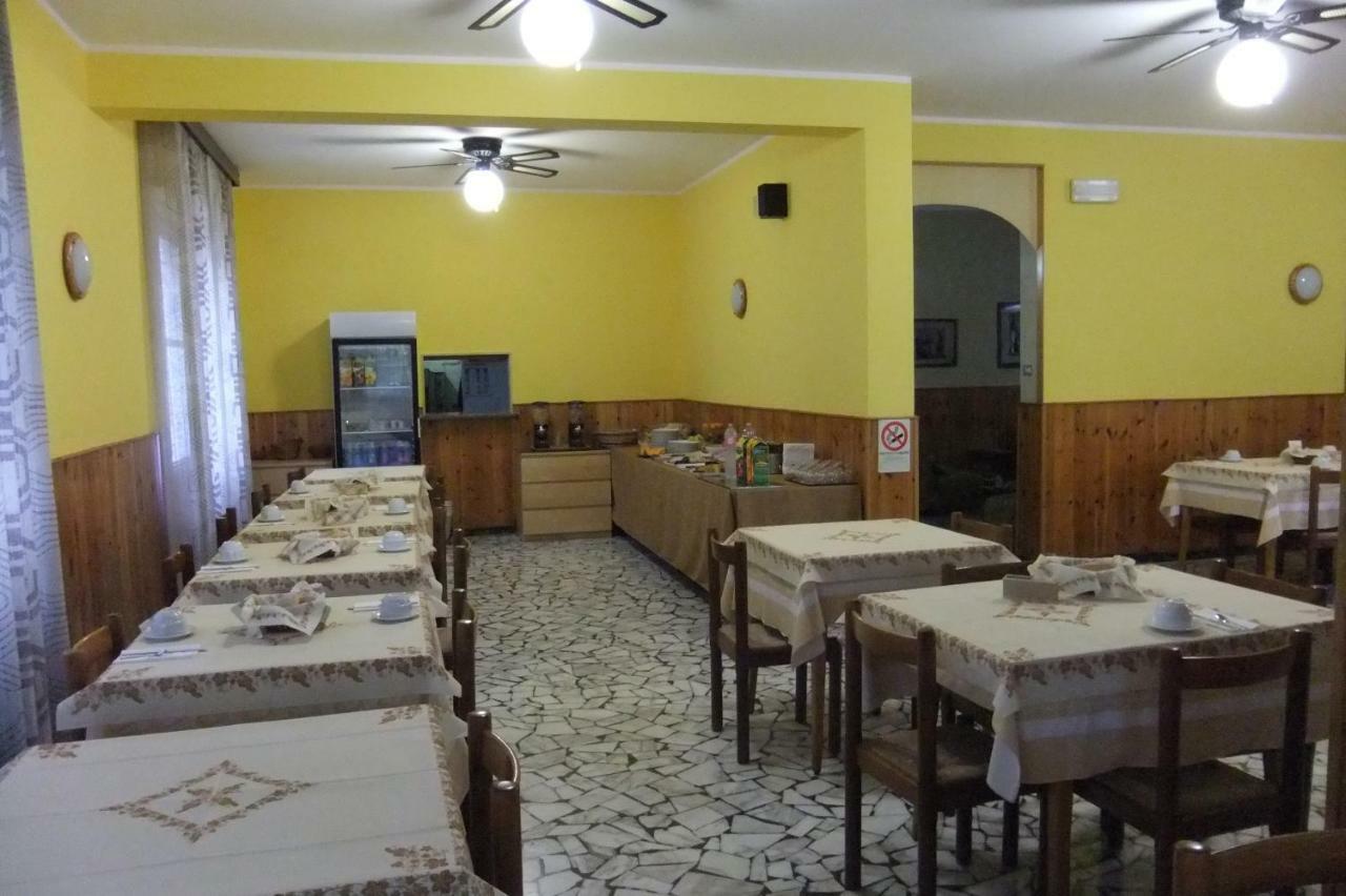 Albergo Villalma 里米尼 外观 照片