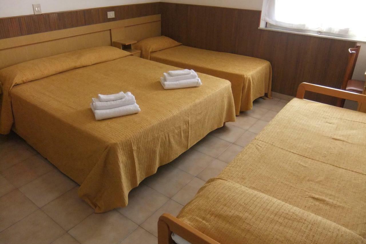 Albergo Villalma 里米尼 外观 照片