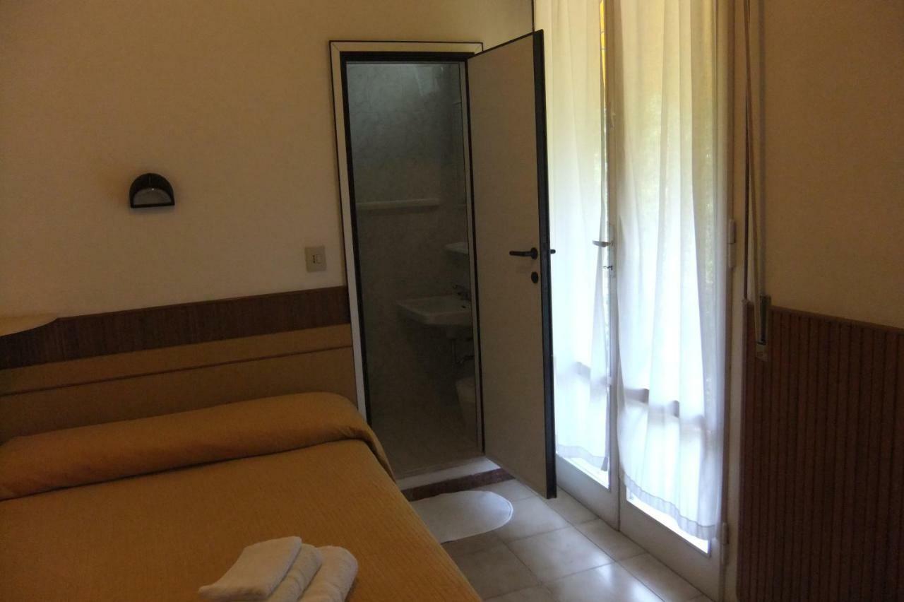 Albergo Villalma 里米尼 外观 照片