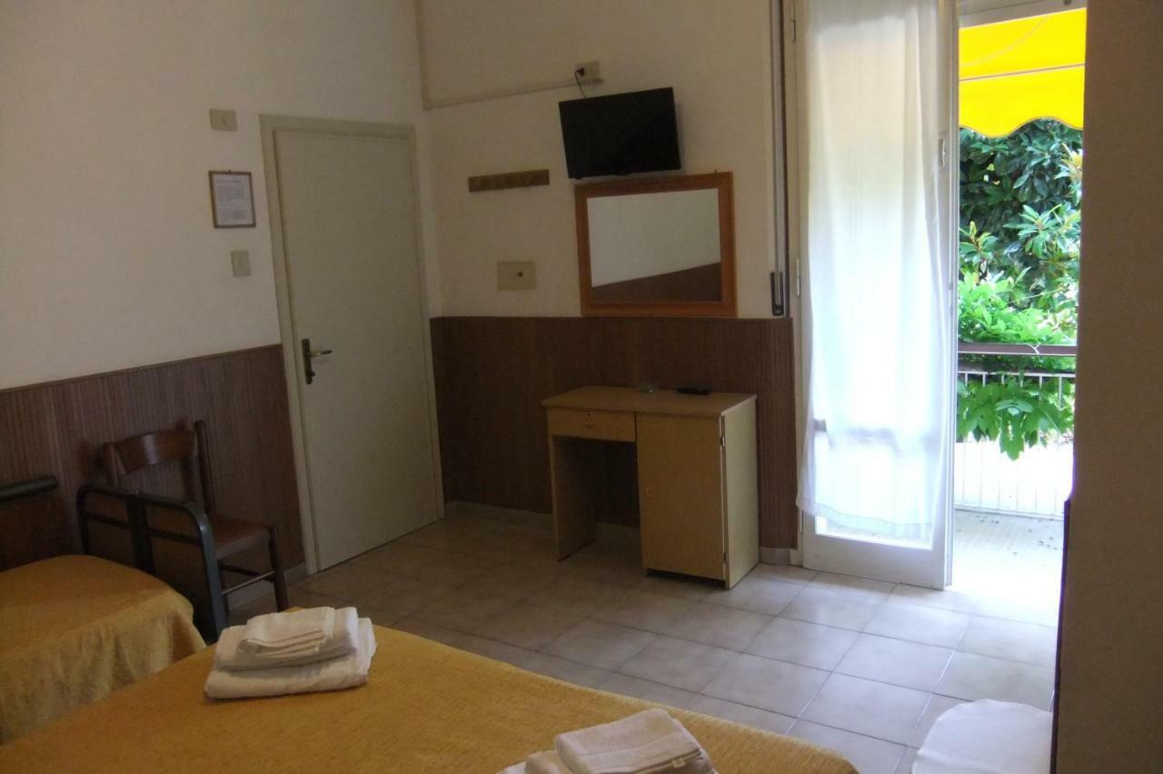 Albergo Villalma 里米尼 外观 照片