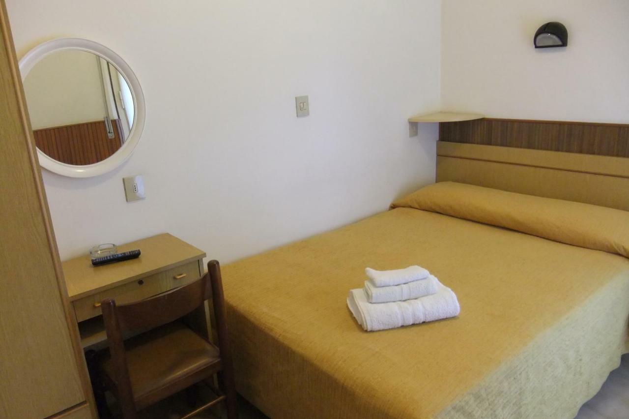 Albergo Villalma 里米尼 外观 照片